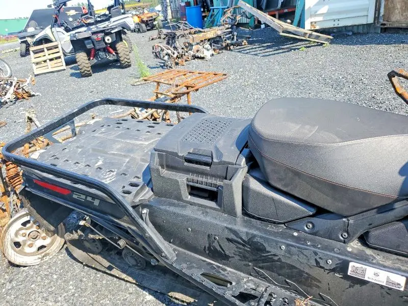SKI-DOO  2023
