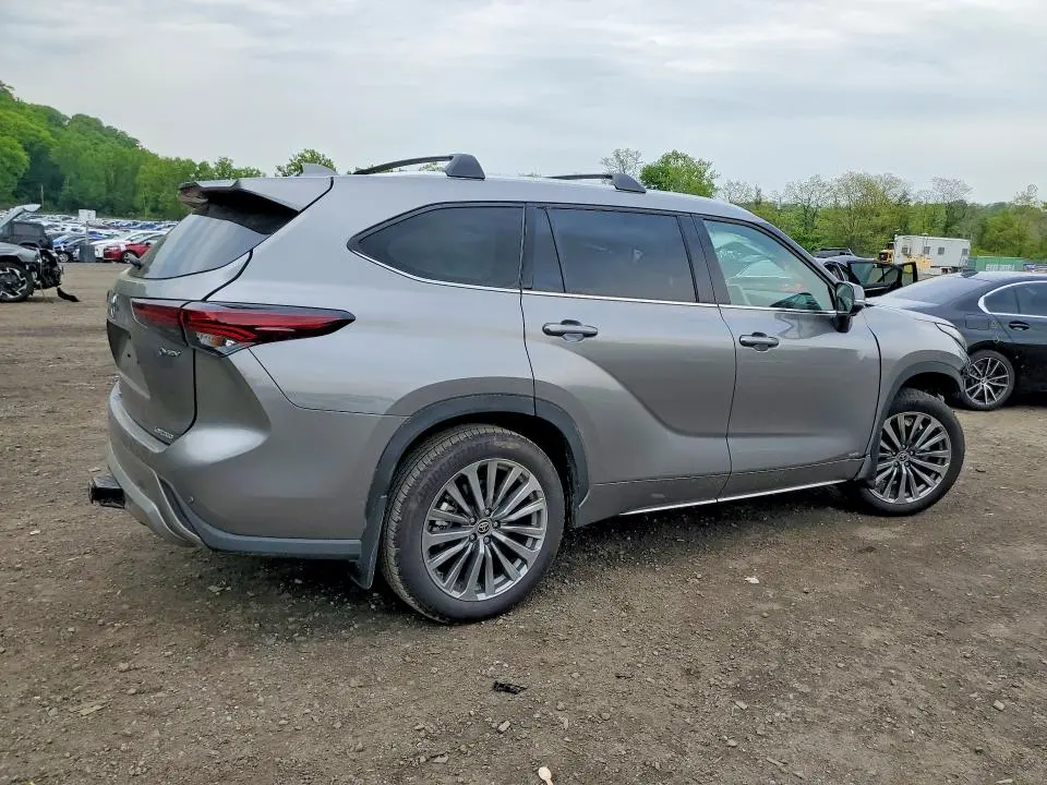TOYOTA HIGHLANDER 2025 VIN 5TDKBRCH5SS662035