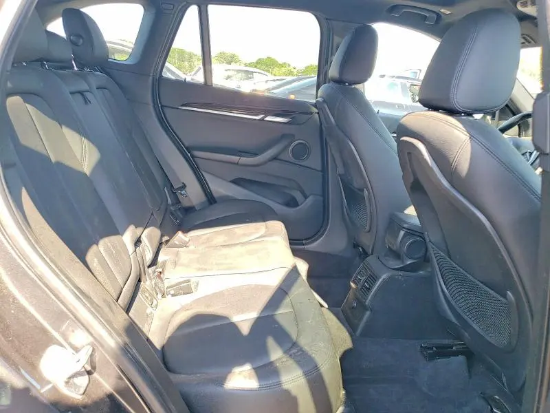 BMW X1 2016 VIN WBXHT3C39G5E54414