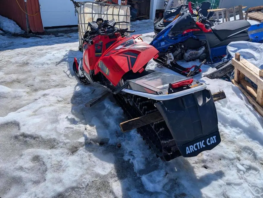 ARCTIC-CAT M 8000 2021