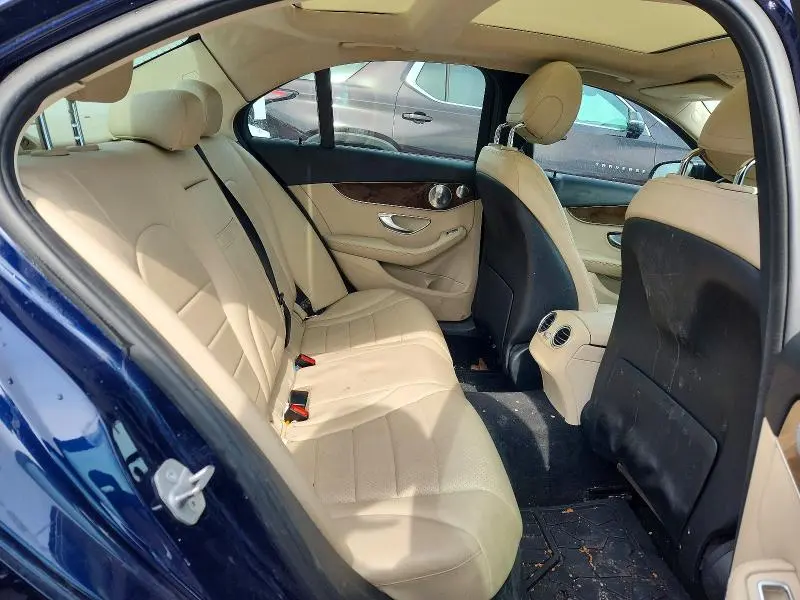 MERCEDES-BENZ C-CLASS 2016 VIN 55SWF4JB8GU161500