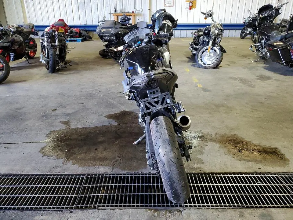 KAWASAKI NINJA 500 2025