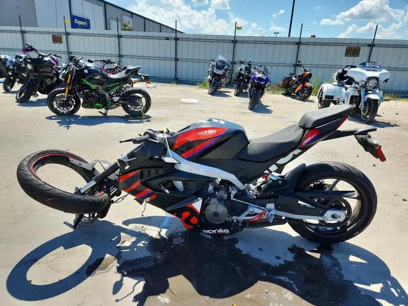 APRILIA MOTORCYCLE 2025