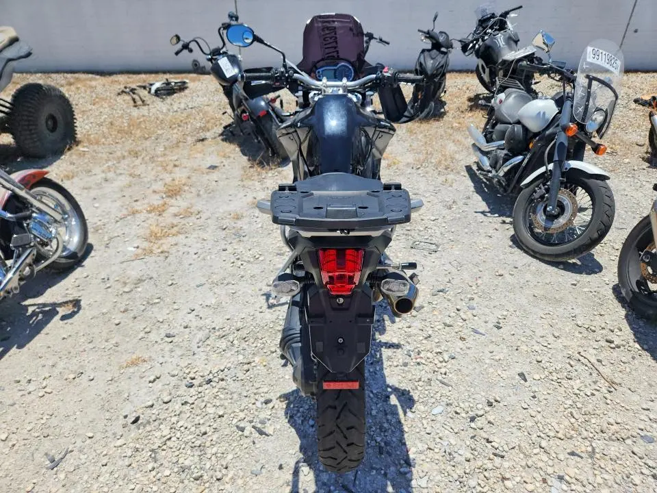 TRIUMPH TIGER 2012