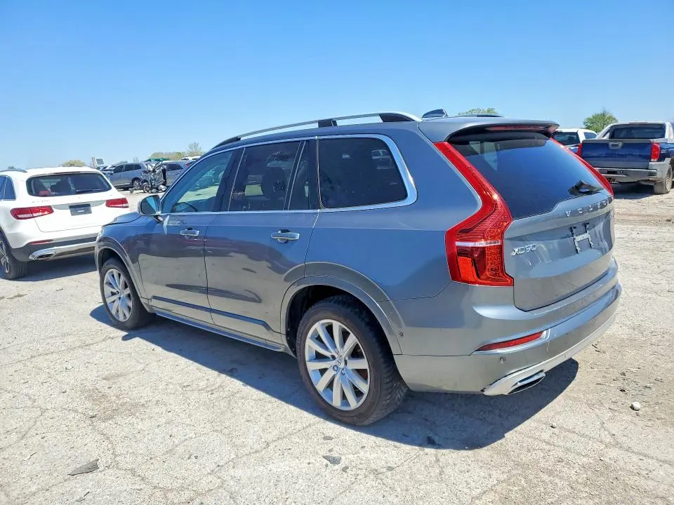 2016 VOLVO XC90