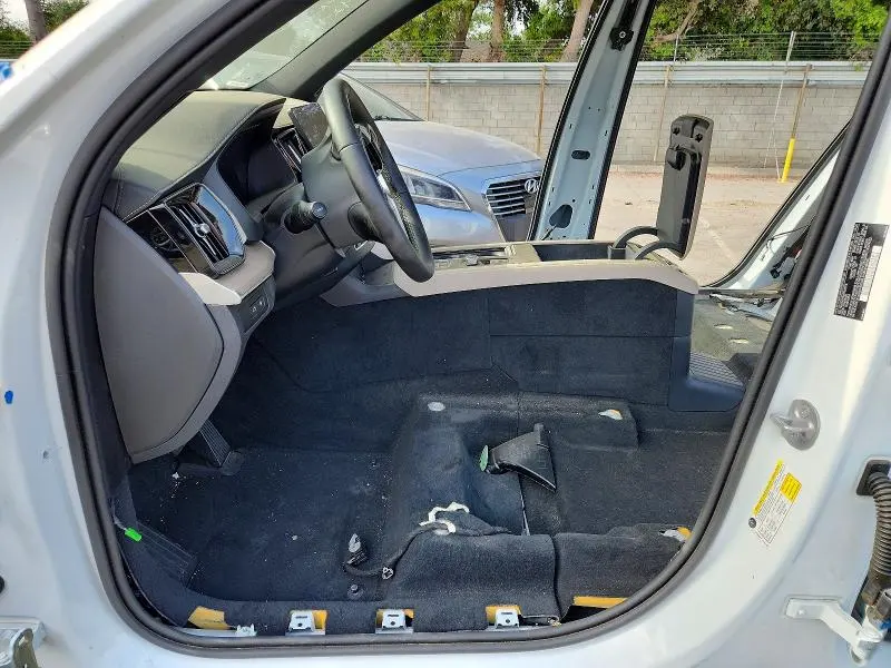 Фото 7 - VOLVO XC90