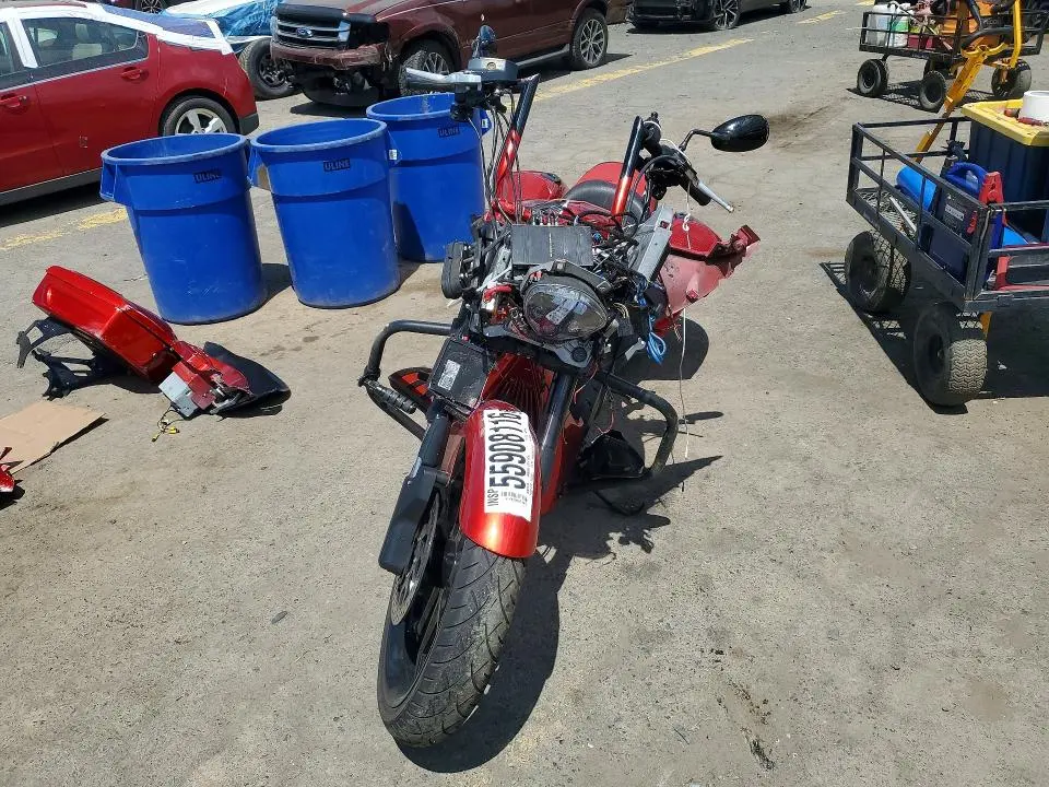 VICTORY MOTORCYCLE 2016