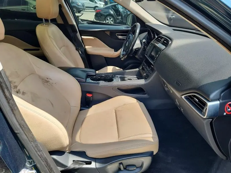 JAGUAR F-PACE 2017 VIN SADCJ2BV1HA883924