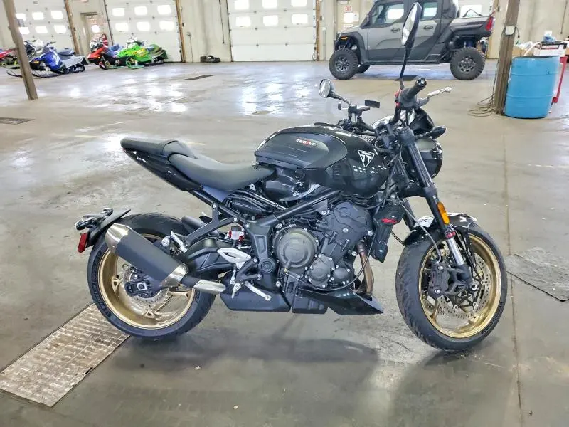 TRIUMPH TRIDENT 90 2026